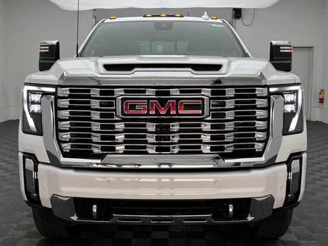 New 2026 GMC Sierra 2500 Denali w/ Denali Reserve Package AWD/4WD image 16