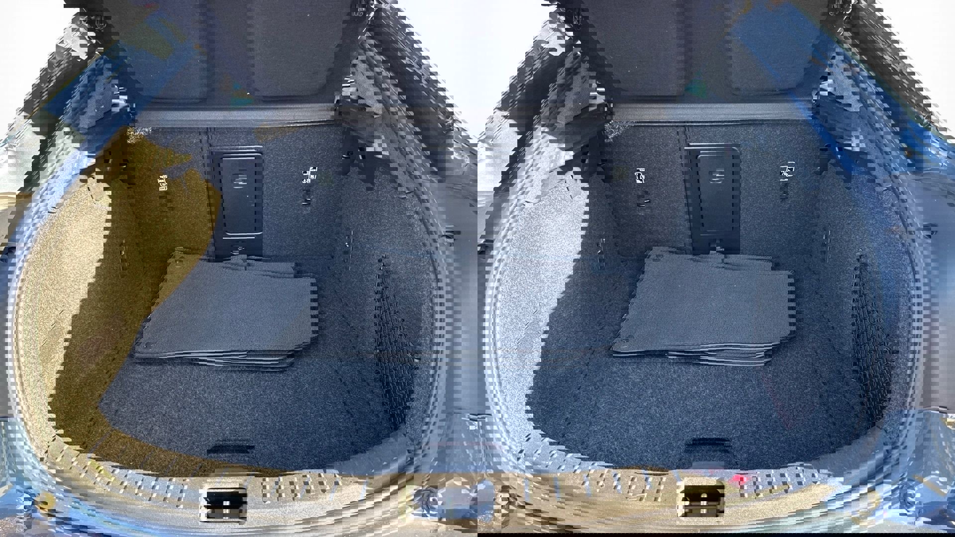 Used 2022 Polestar Polestar 2 w/ Plus Package image 24