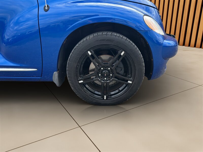Used 2005 Chrysler PT Cruiser GT w/ Chrome Accents Group FWD image 15
