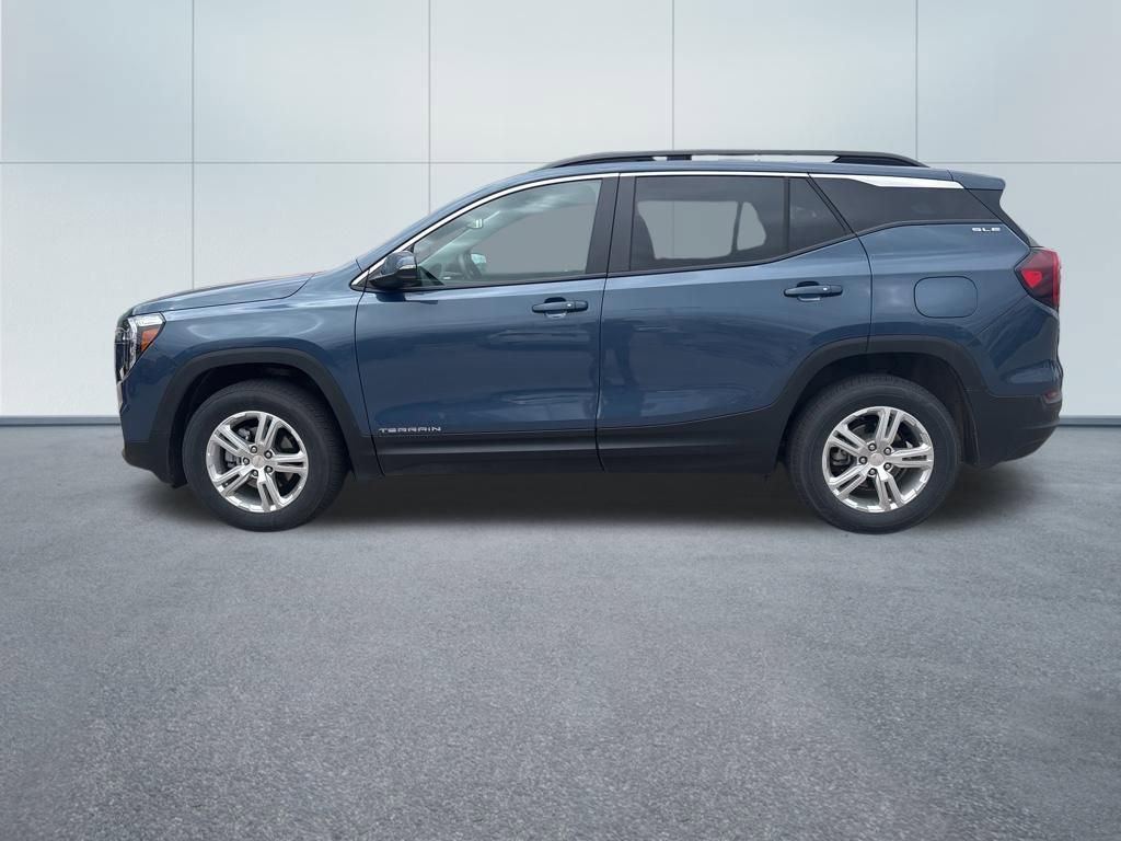 Used 2024 GMC Terrain SLE w/ Driver Convenience Package AWD/4WD image 5
