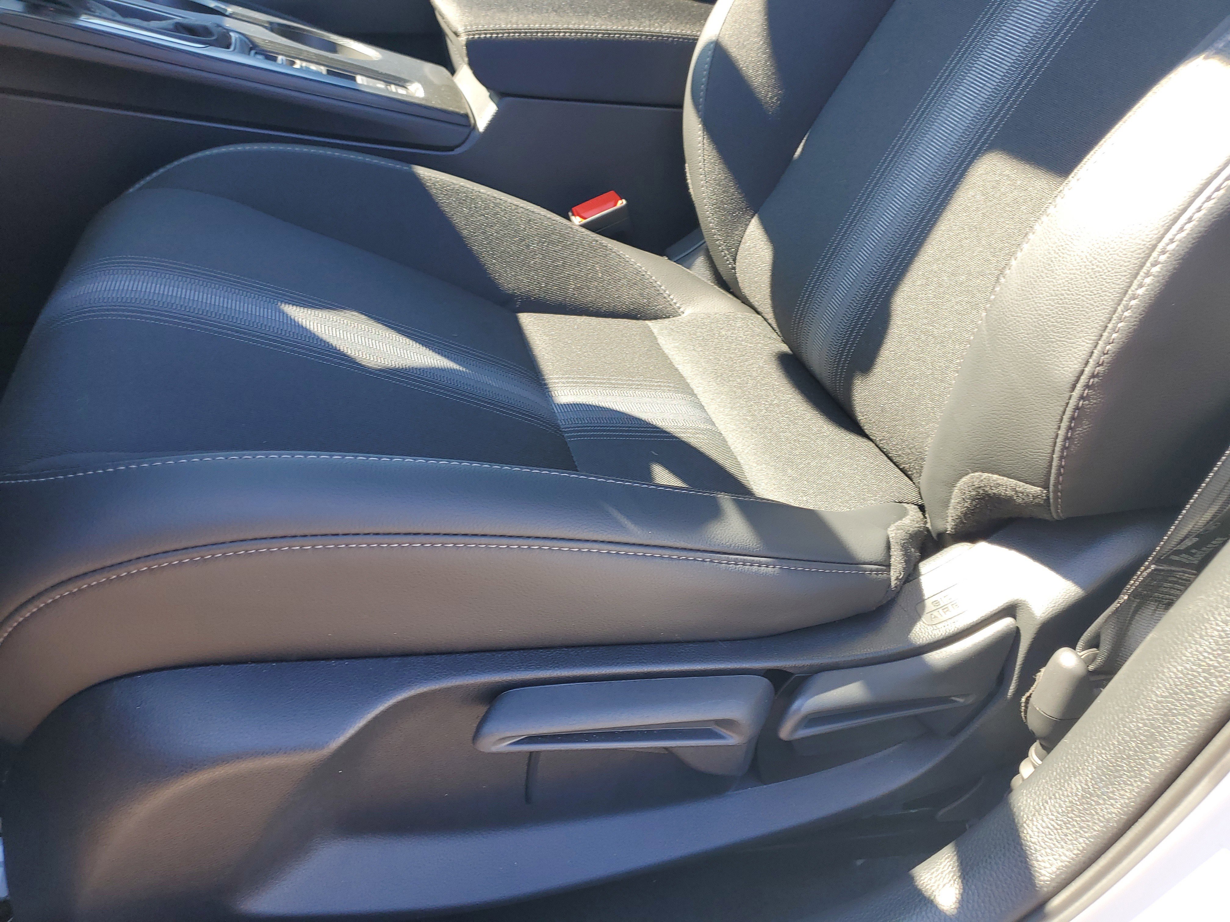 Used 2025 Honda Civic Sport image 21