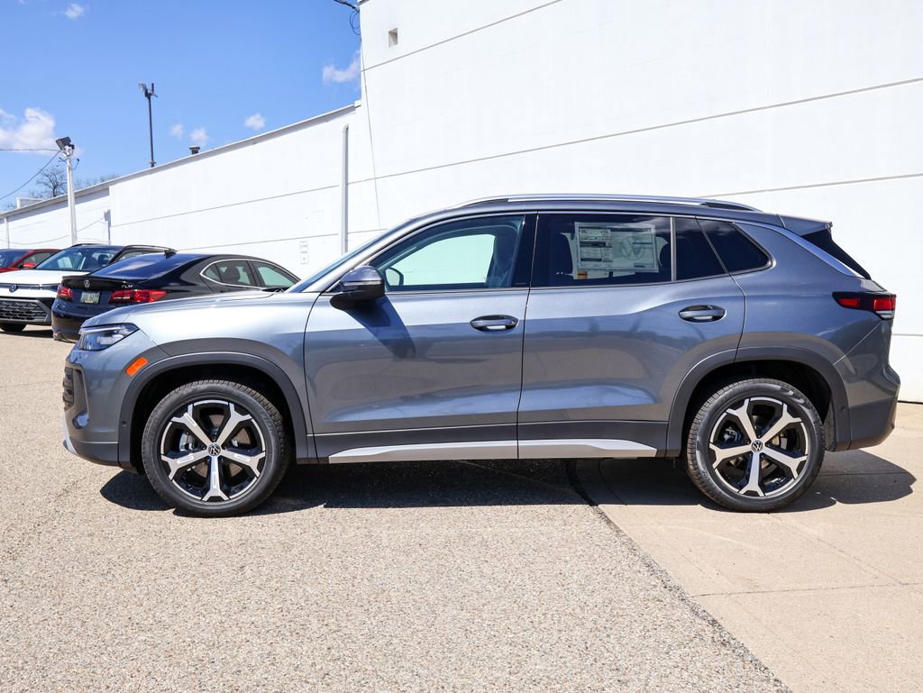 New 2026 Volkswagen Tiguan SE AWD/4WD image 2