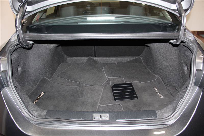 Used 2024 Nissan Sentra SV image 35
