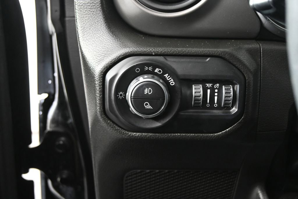 Used 2022 Jeep Gladiator Sport image 23