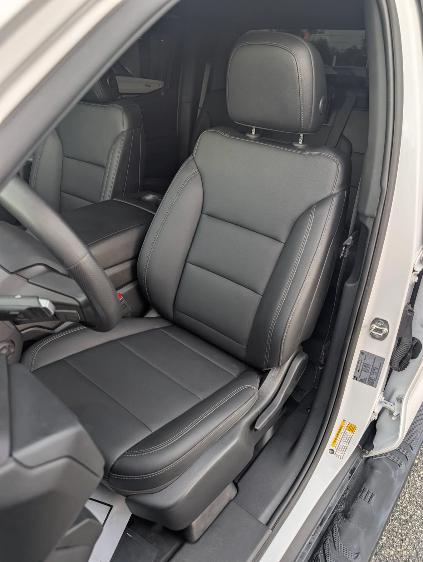Used 2024 Chevrolet Silverado EV W/T AWD/4WD image 6