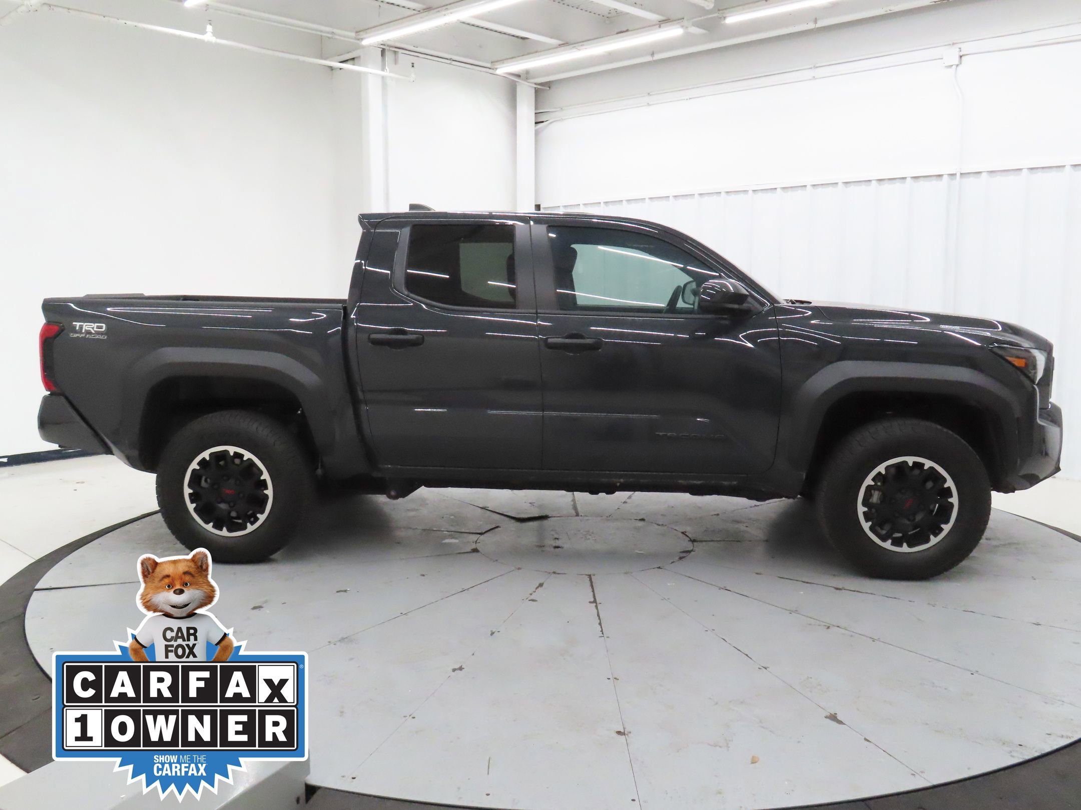 Used 2024 Toyota Tacoma TRD Off-Road video 2