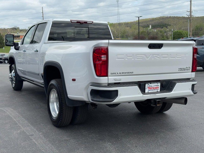 Used 2024 Chevrolet Silverado 3500 High Country w/ High Country Premium Package image 6