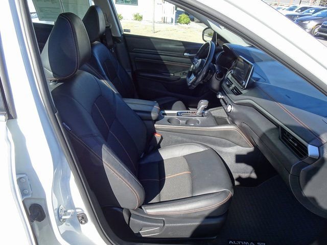 Used 2022 Nissan Altima 2.0 SR image 15