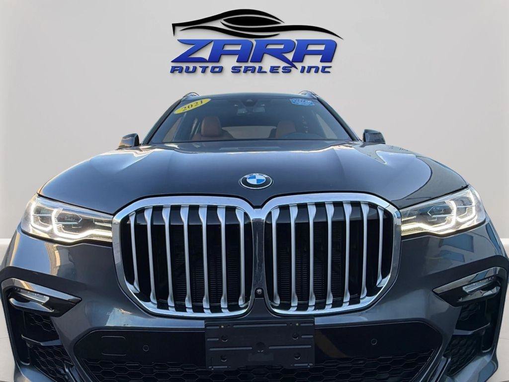 Used 2021 BMW X7 xDrive40i w/ M Sport Package AWD/4WD image 10