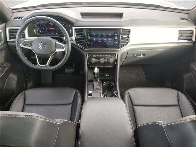 Used 2022 Volkswagen Atlas Cross Sport SE image 19
