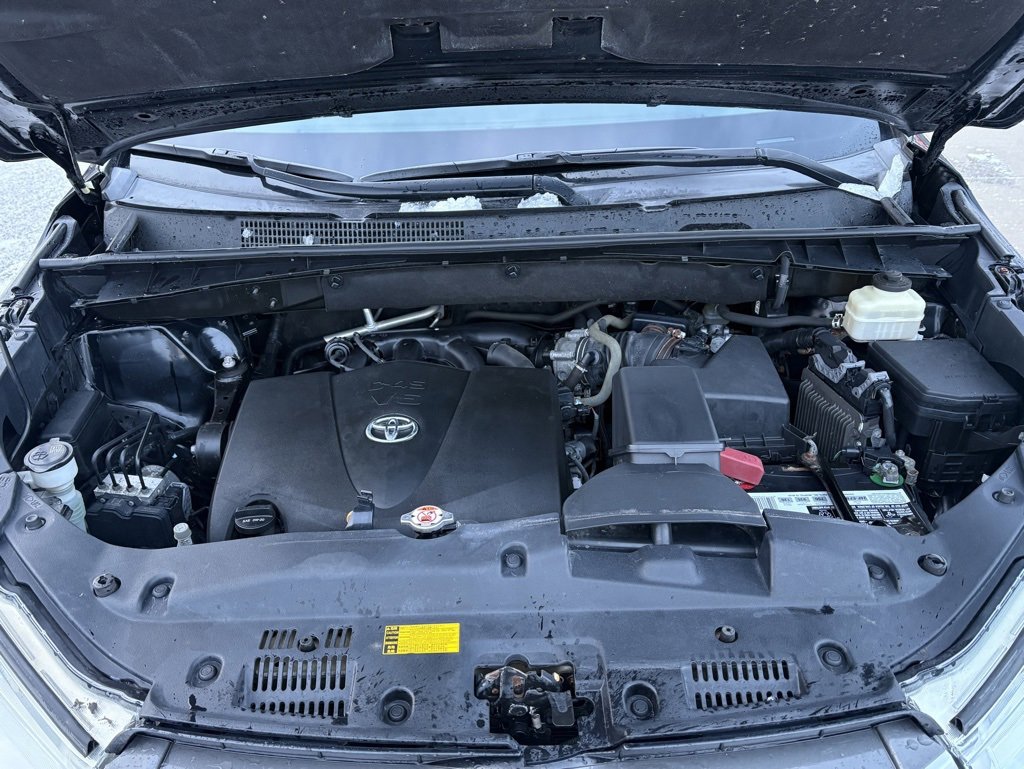Certified 2018 Toyota Highlander XLE image 10