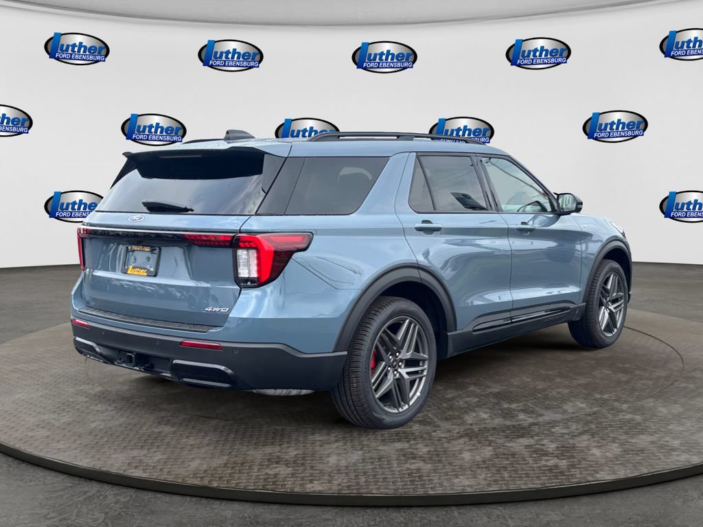 New 2026 Ford Explorer ST-Line w/ ST-Line Street Pack AWD/4WD image 5