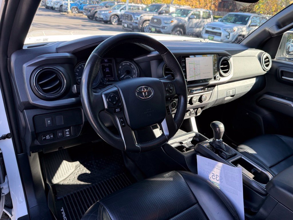 Used 2020 Toyota Tacoma TRD Off-Road w/ TRD Premium Off Road Package AWD/4WD image 13