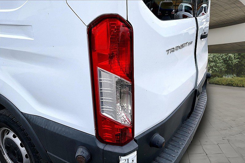 Used 2017 Ford Transit 250 148 Medium Roof image 23