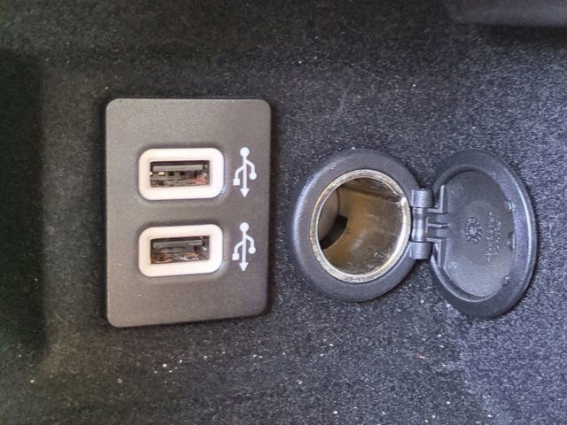 Used 2019 Lincoln Continental Reserve image 21