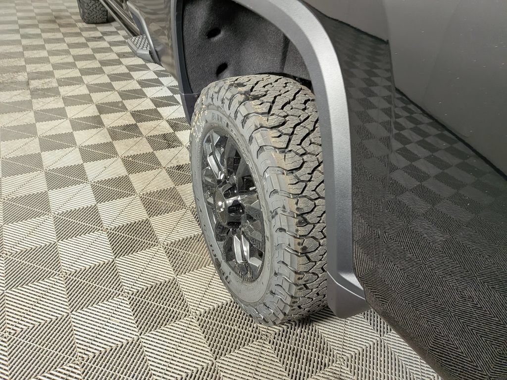 New 2026 Chevrolet Silverado 3500 High Country w/ High Country Premium Package AWD/4WD image 12