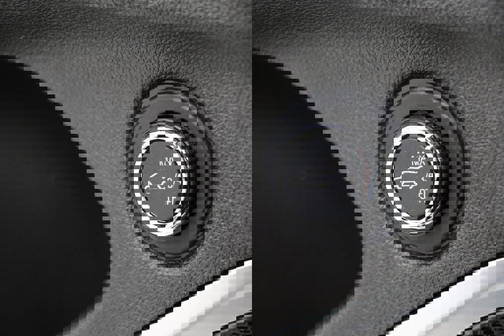 Used 2022 Buick Enclave Essence w/ Experience Buick Package image 29