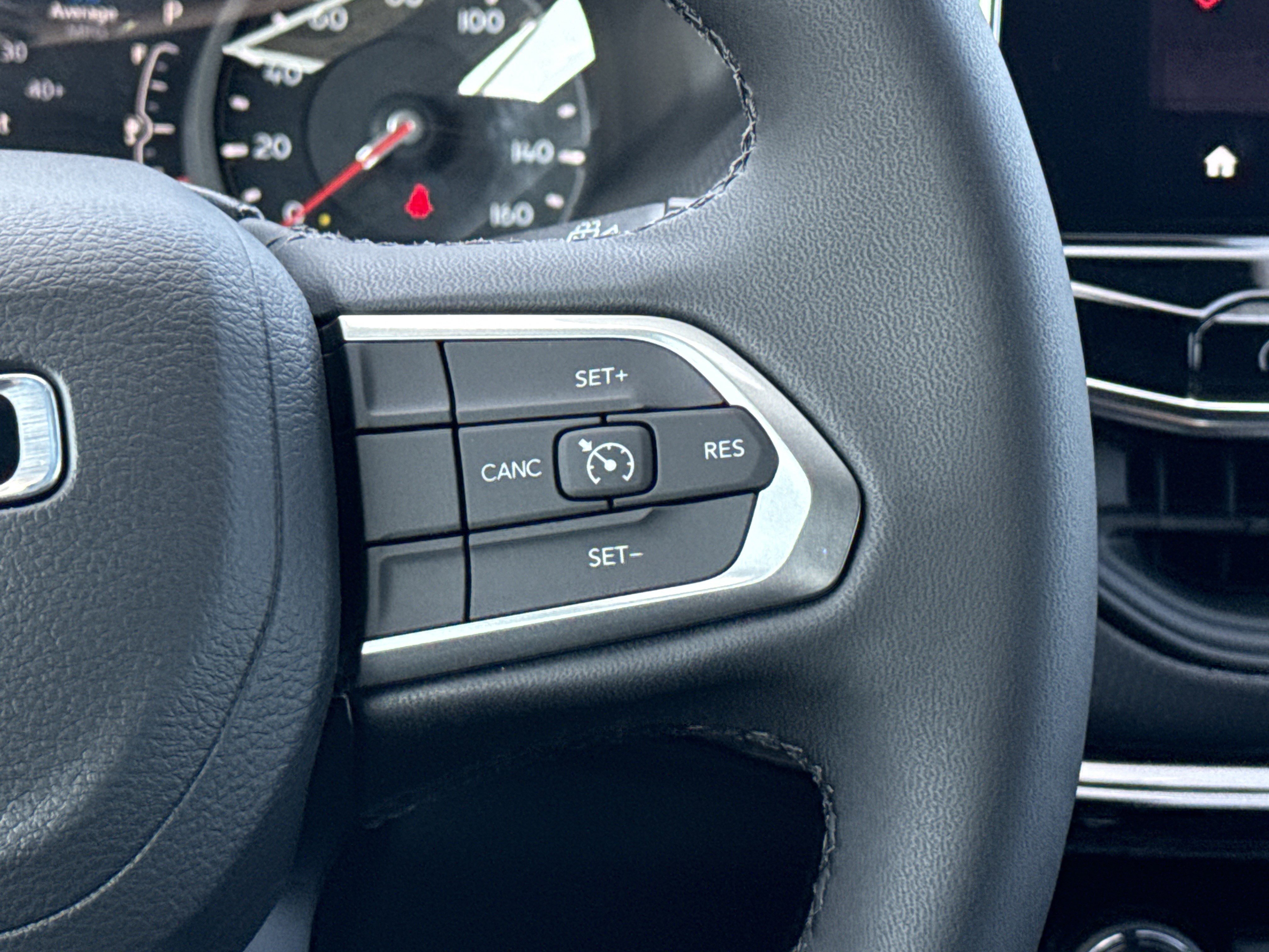 New 2026 Jeep Compass Latitude image 18