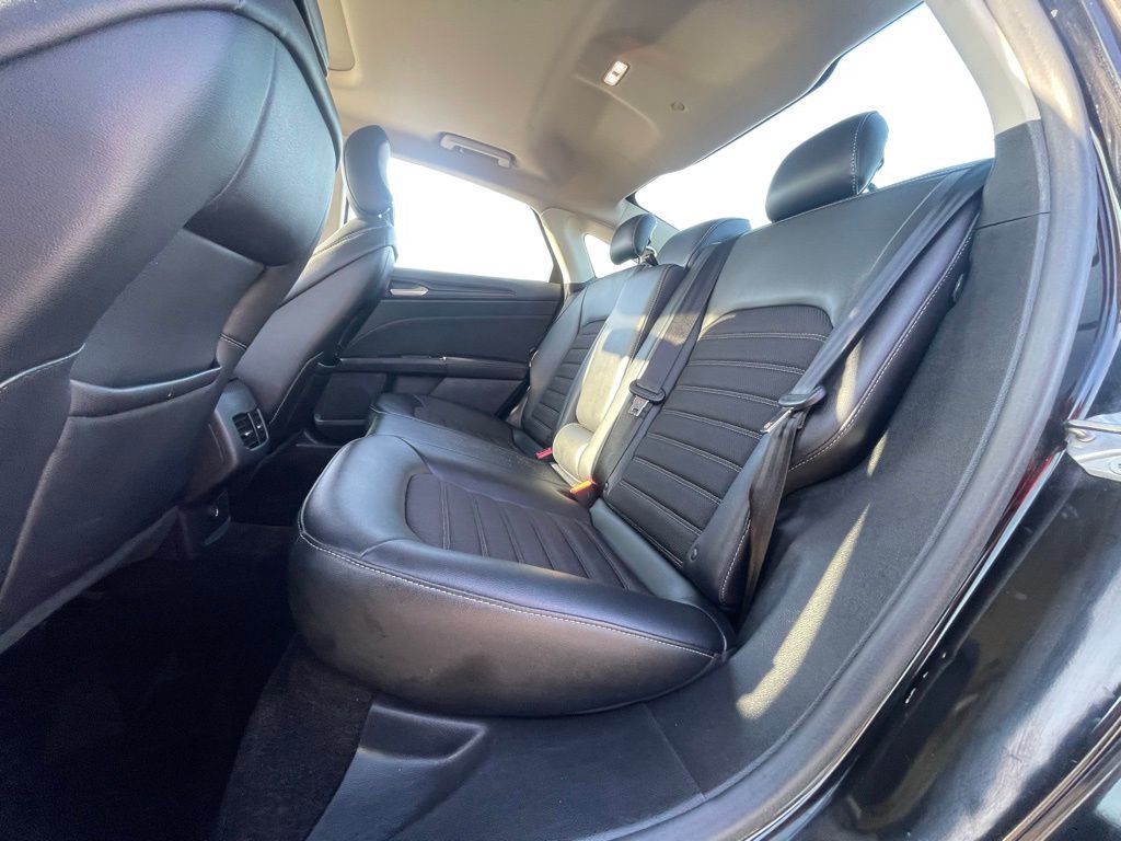 Used 2018 Ford Fusion SE w/ Equipment Group 601A image 13