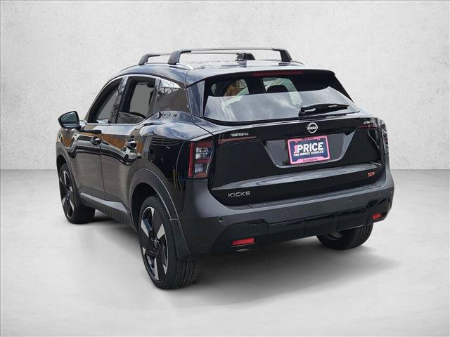 Used 2025 Nissan Kicks SR FWD image 7