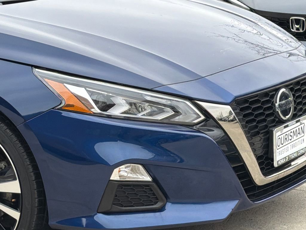 Used 2021 Nissan Altima 2.5 SR w/ SR Premium Package image 5
