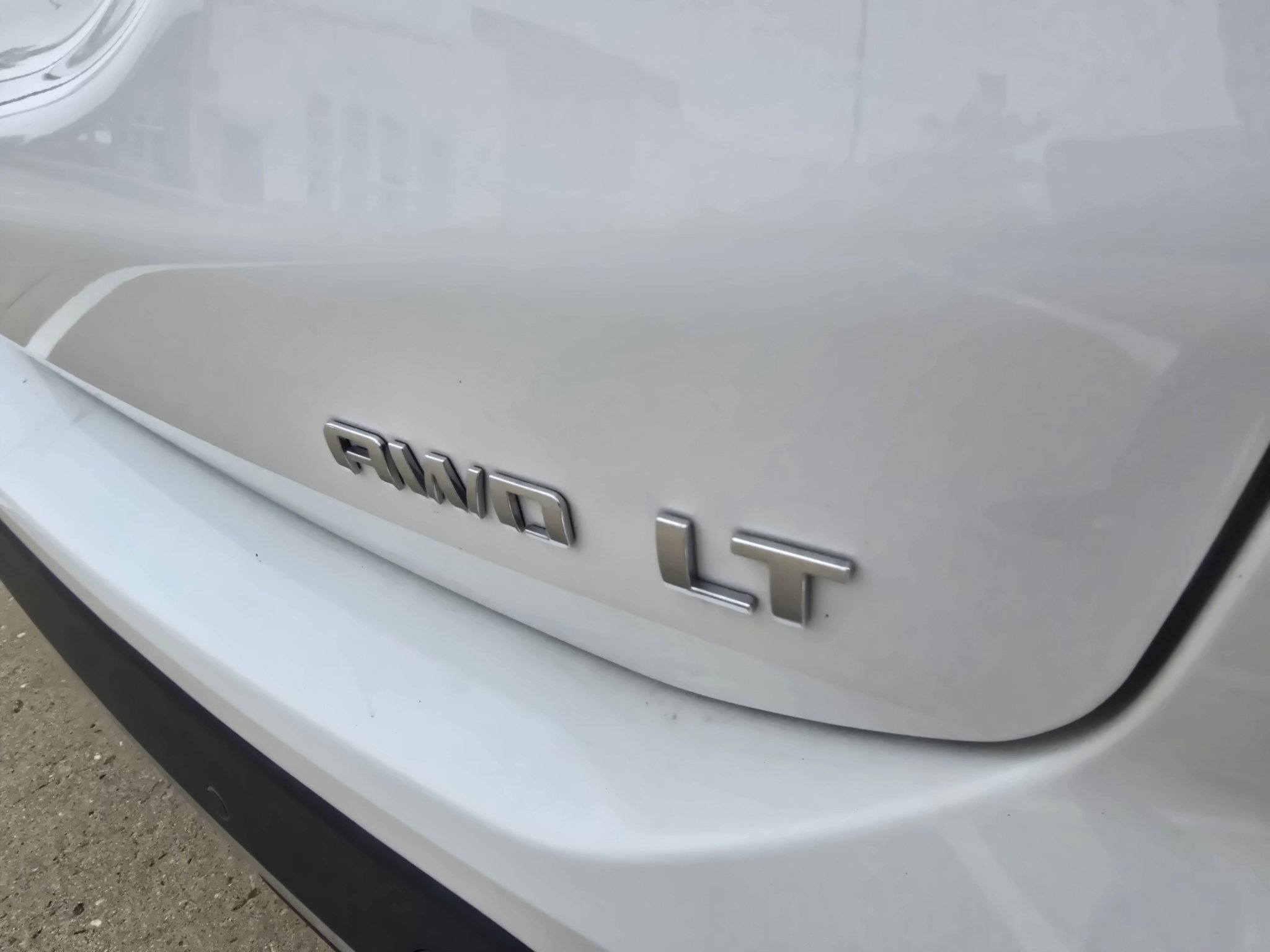 Used 2024 Chevrolet Equinox LT AWD/4WD image 11