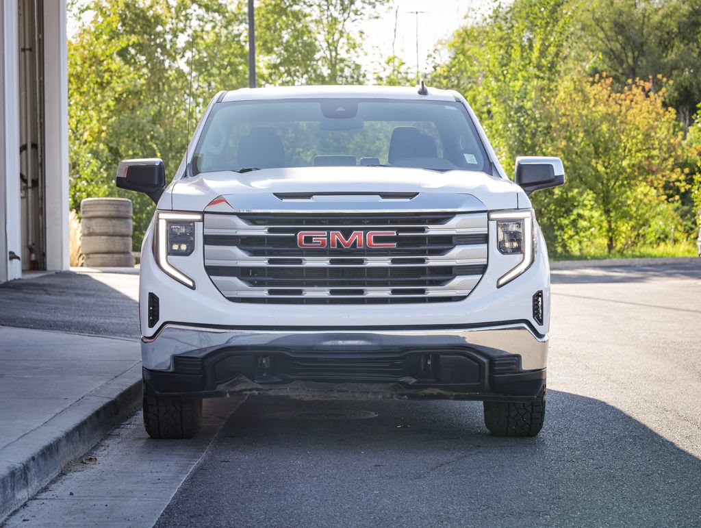 Used 2022 GMC Sierra 1500 SLE AWD/4WD image 9