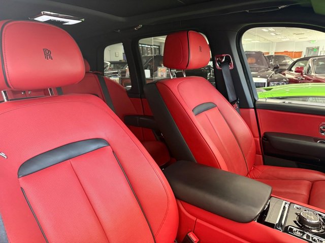 Used 2019 Rolls-Royce Cullinan AWD/4WD image 24
