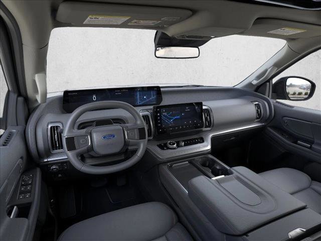 New 2025 Ford Expedition Active image 9