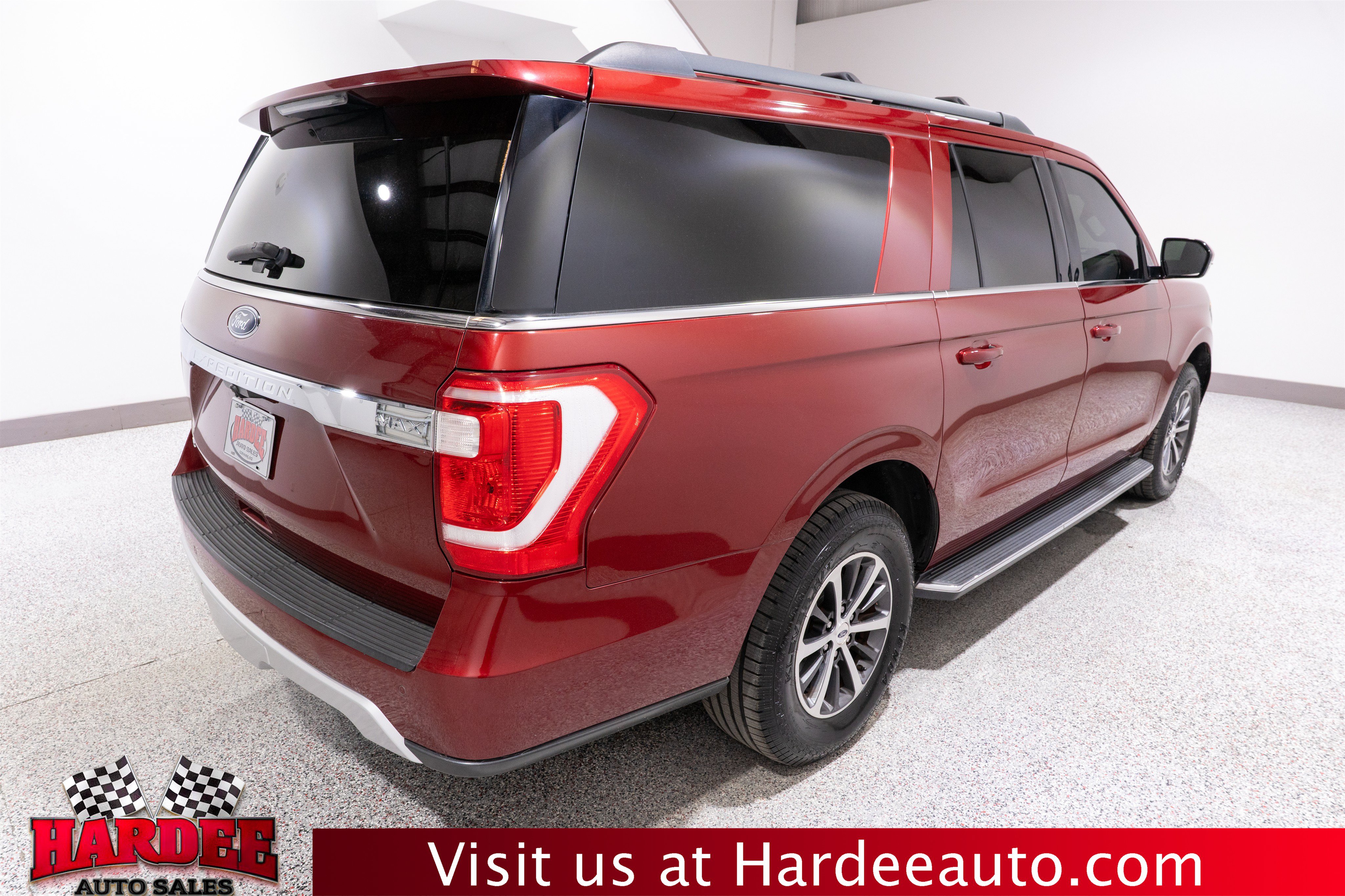 Used 2018 Ford Expedition Max XLT w/ Equipment Group 202A AWD/4WD image 5