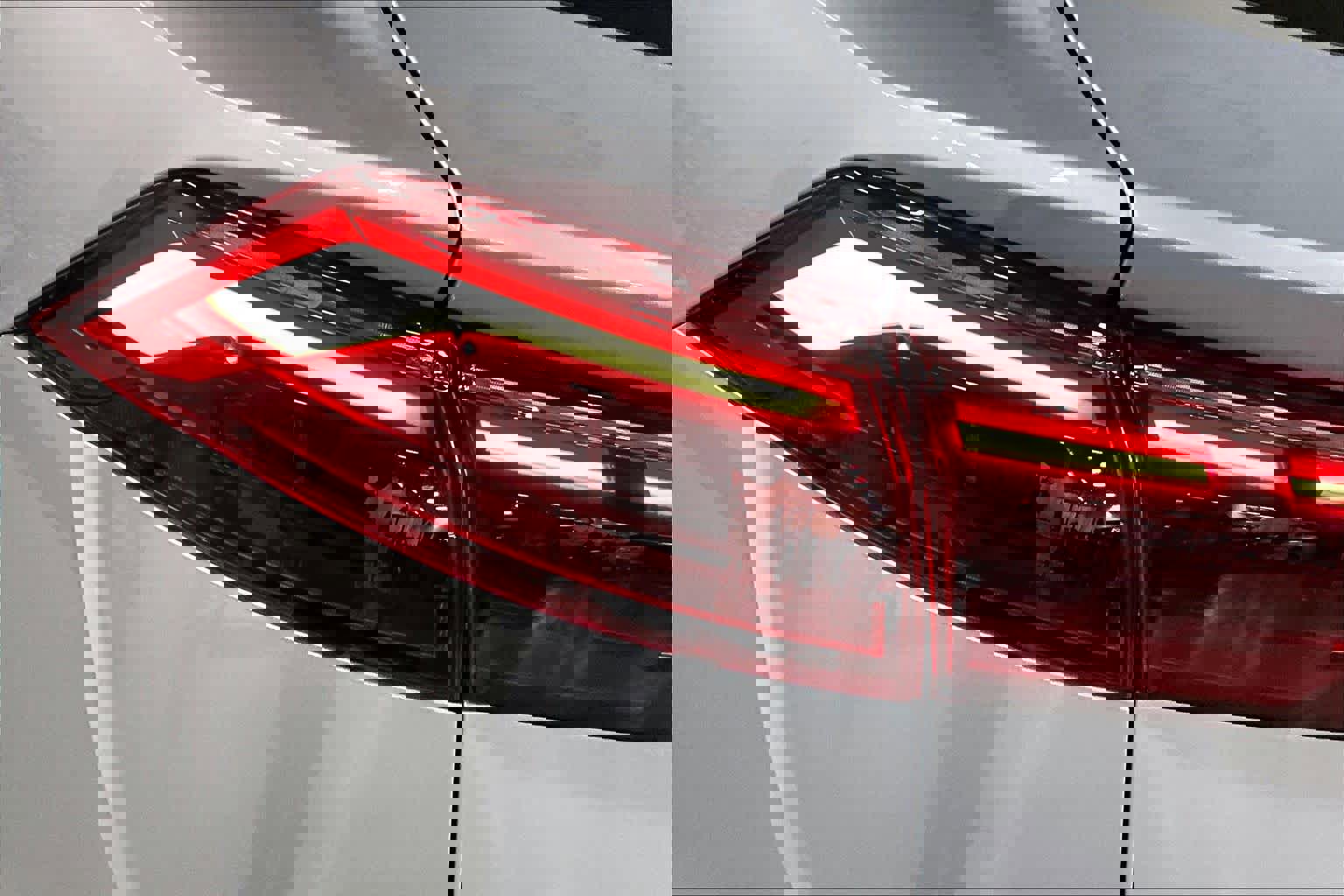 Used 2024 Audi Q8 Premium Plus w/ Premium Plus Package image 25