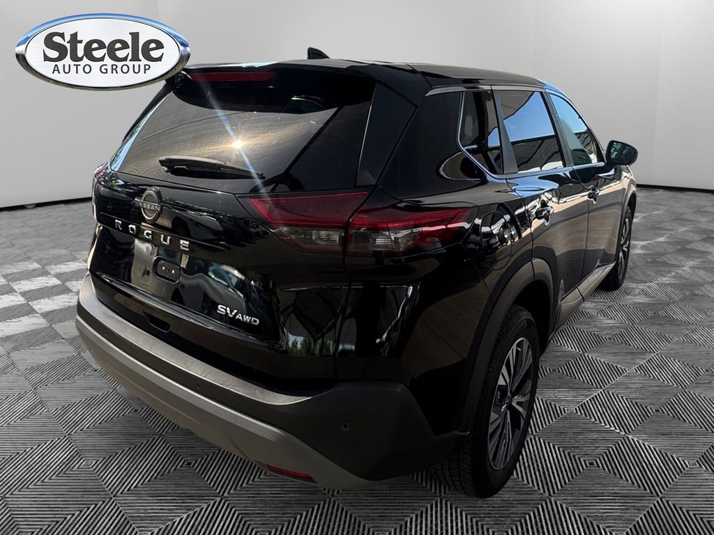Used 2023 Nissan Rogue SV AWD/4WD image 5