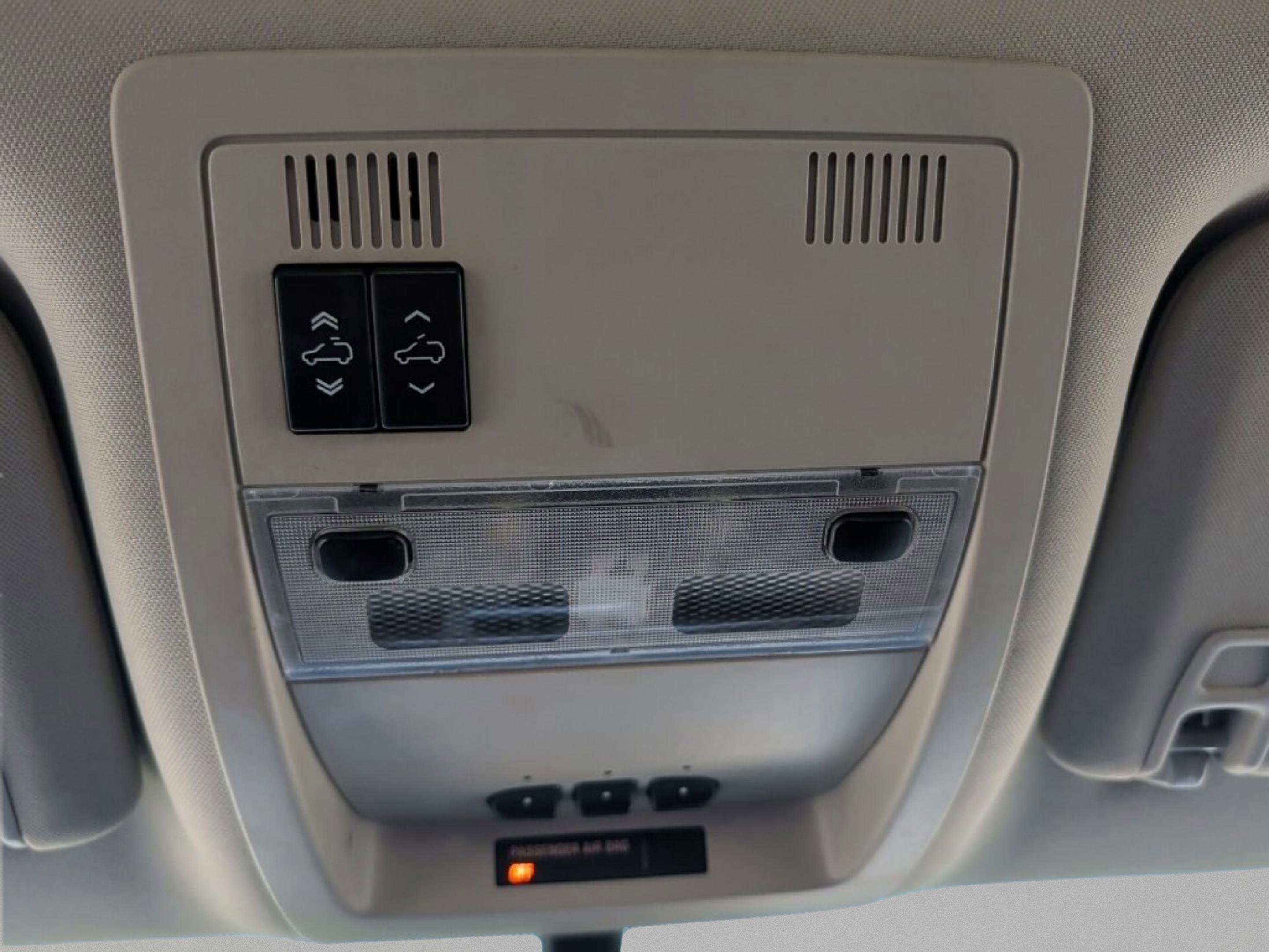 Used 2008 Cadillac Escalade EXT Base image 32