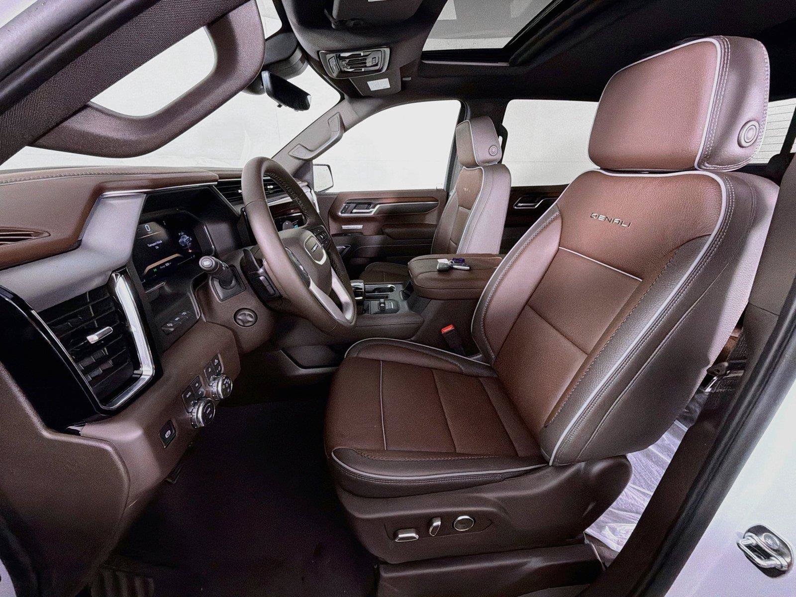 Used 2026 GMC Sierra 1500 Denali w/ Denali Reserve Package AWD/4WD image 2