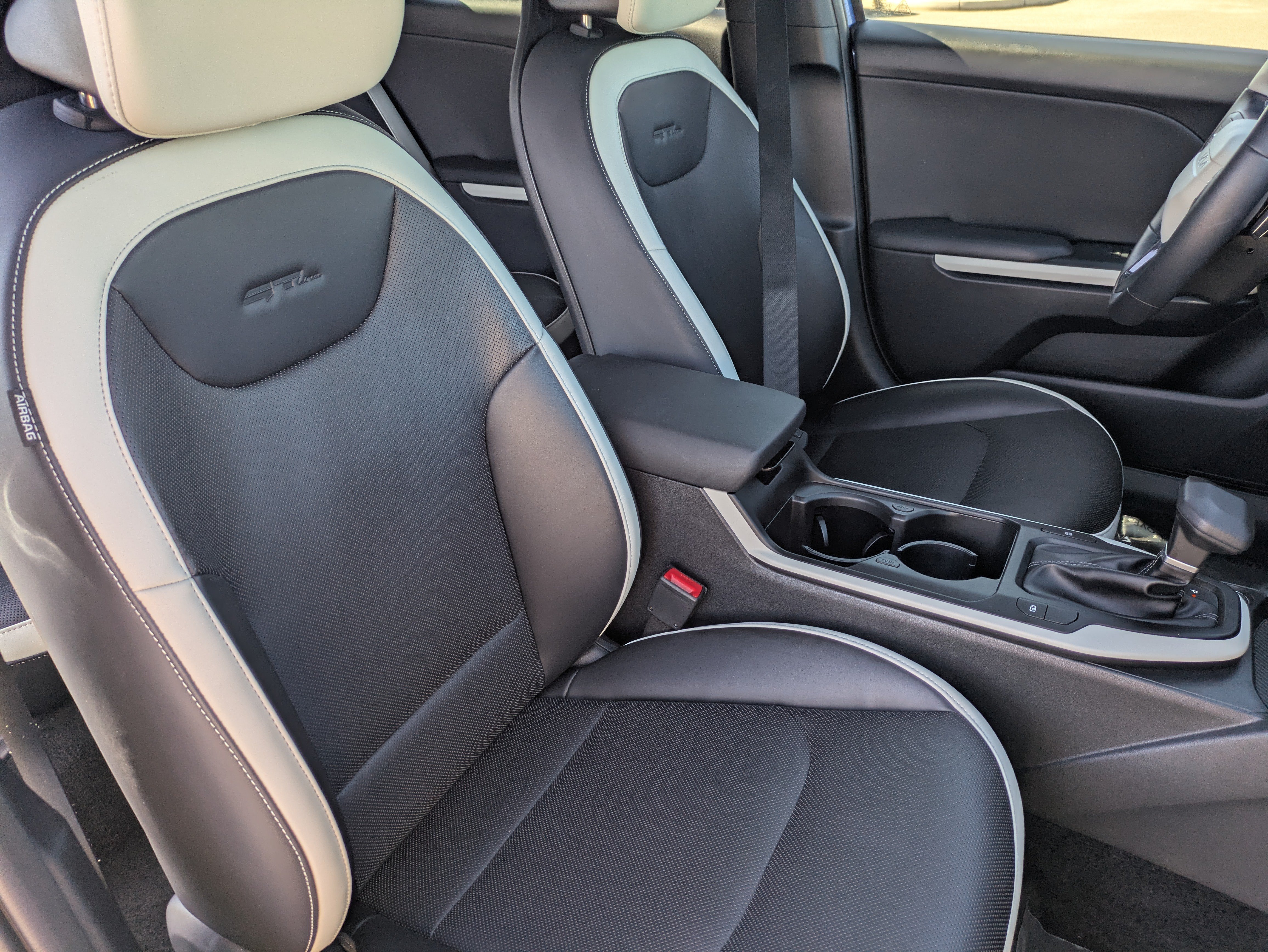 Certified 2025 Kia K4 GT-Line w/ GT-Line Premium Package FWD image 10