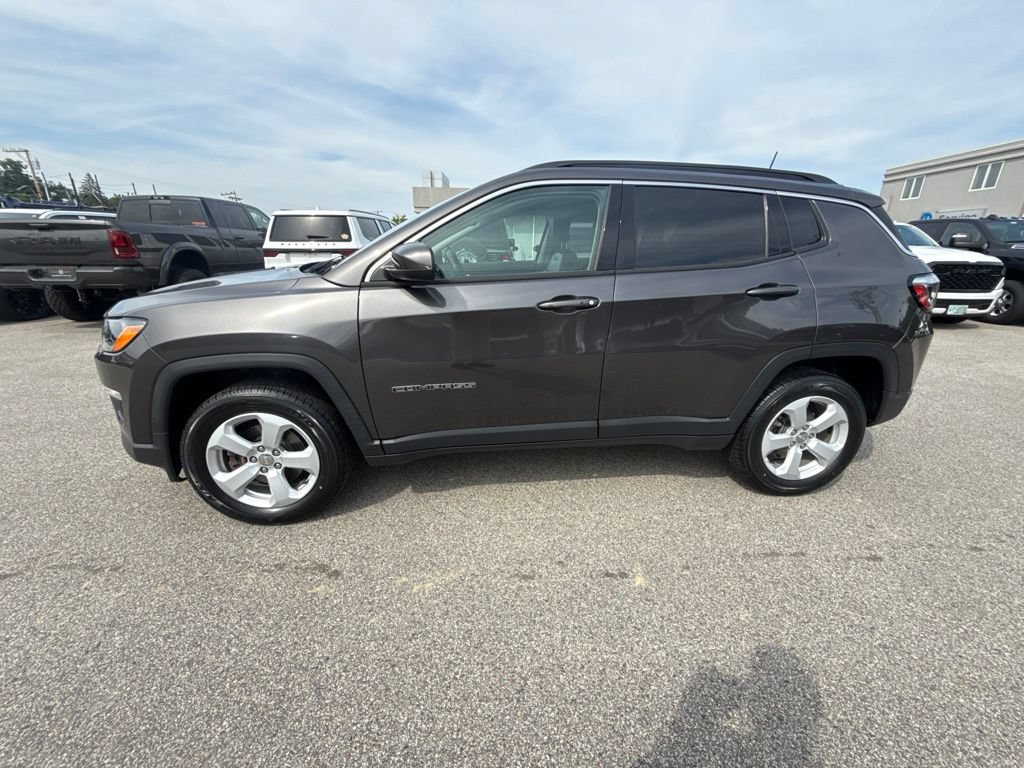 Used 2021 Jeep Compass Latitude AWD/4WD image 2