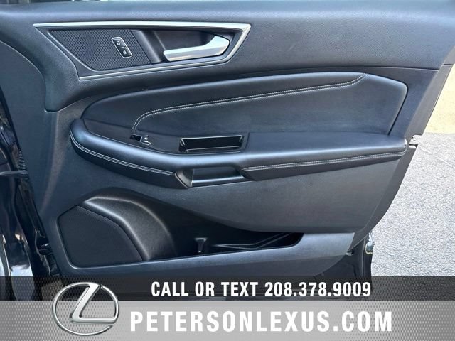 Used 2015 Ford Edge Titanium AWD/4WD image 12
