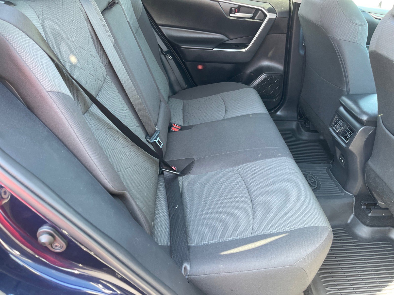 Used 2024 Toyota RAV4 XLE image 19