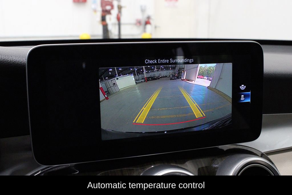 Used 2020 Mercedes-Benz GLC 300 4MATIC image 8