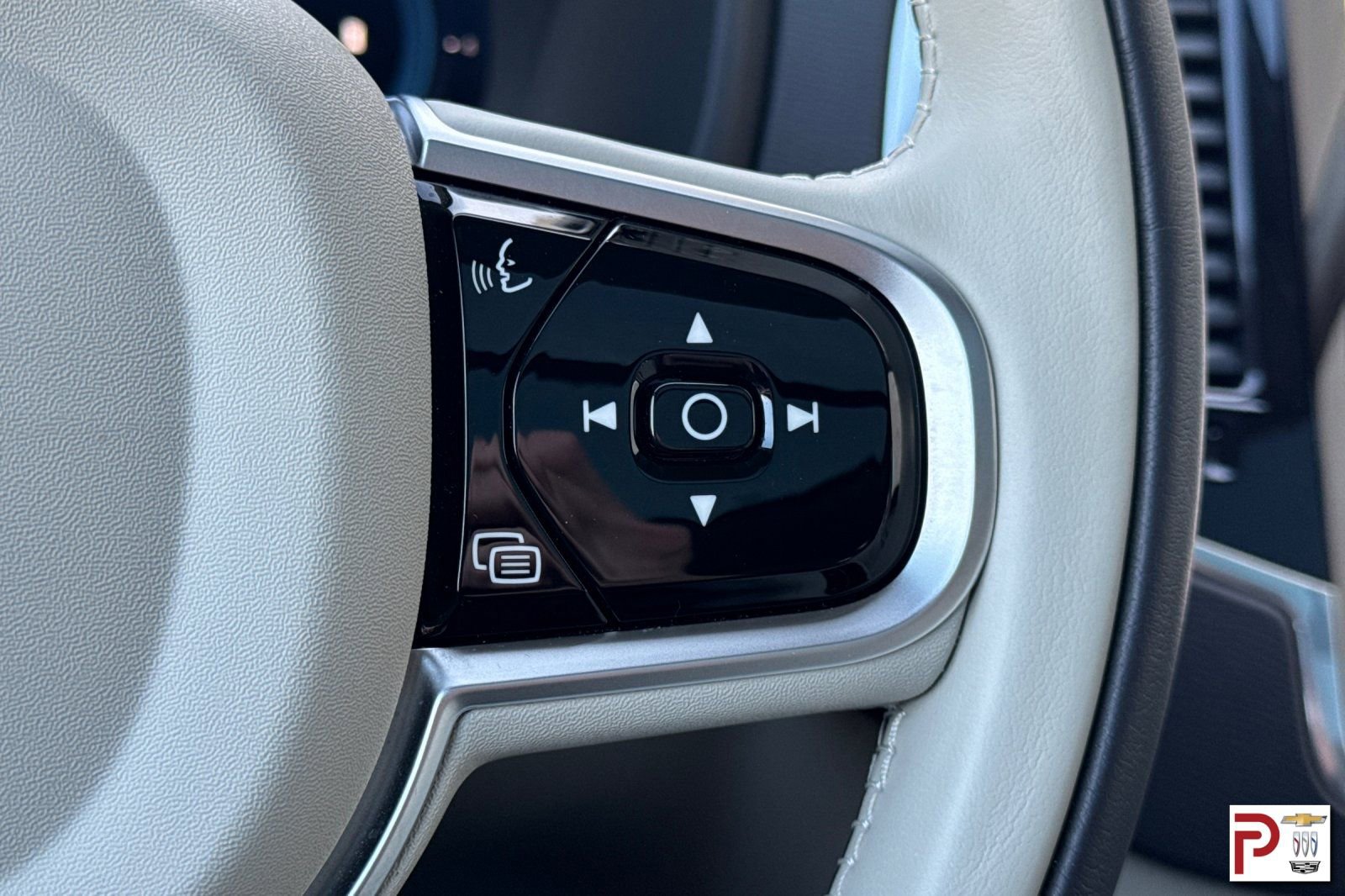 Used 2025 Volvo XC90 B6 Plus w/ Protection Package Premier image 31