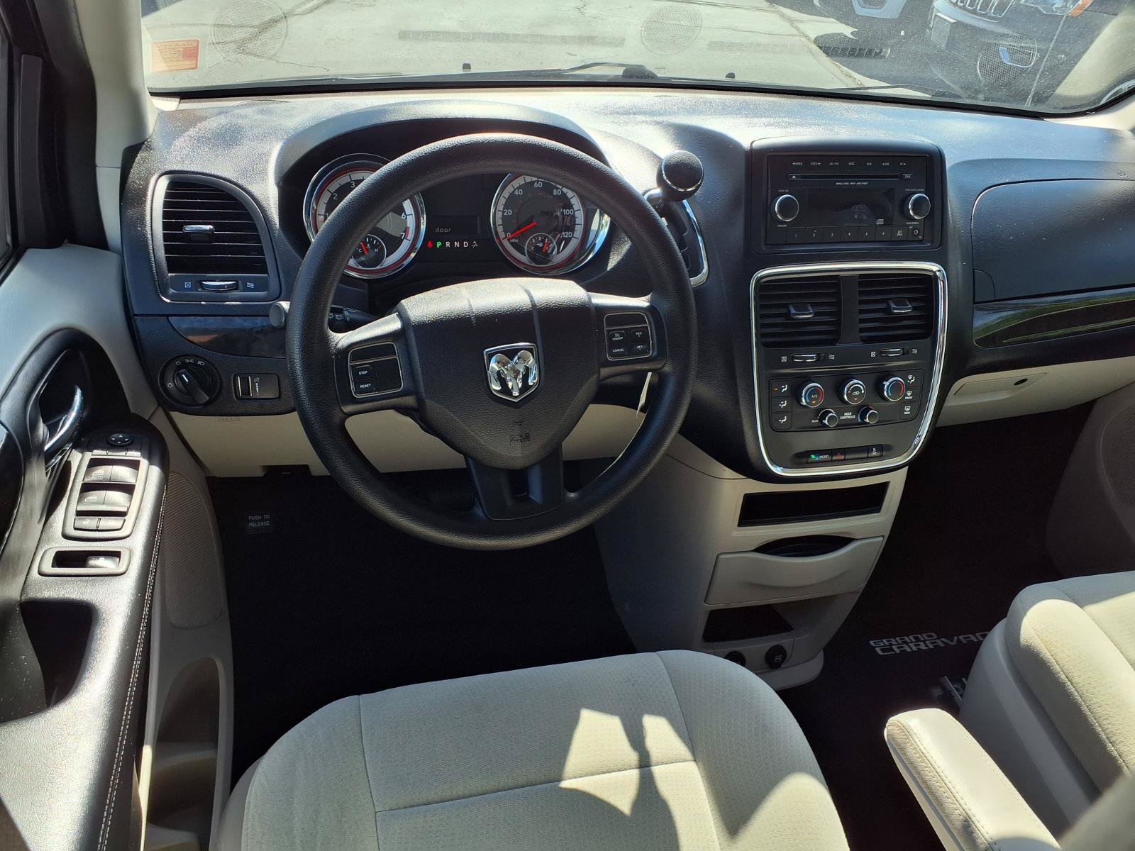 Used 2012 Dodge Grand Caravan SXT FWD image 9