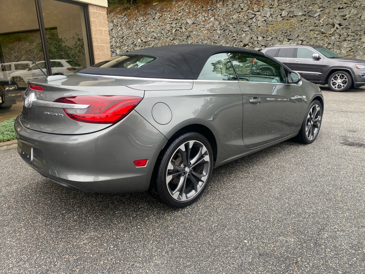 Used 2017 Buick Cascada Premium FWD image 39