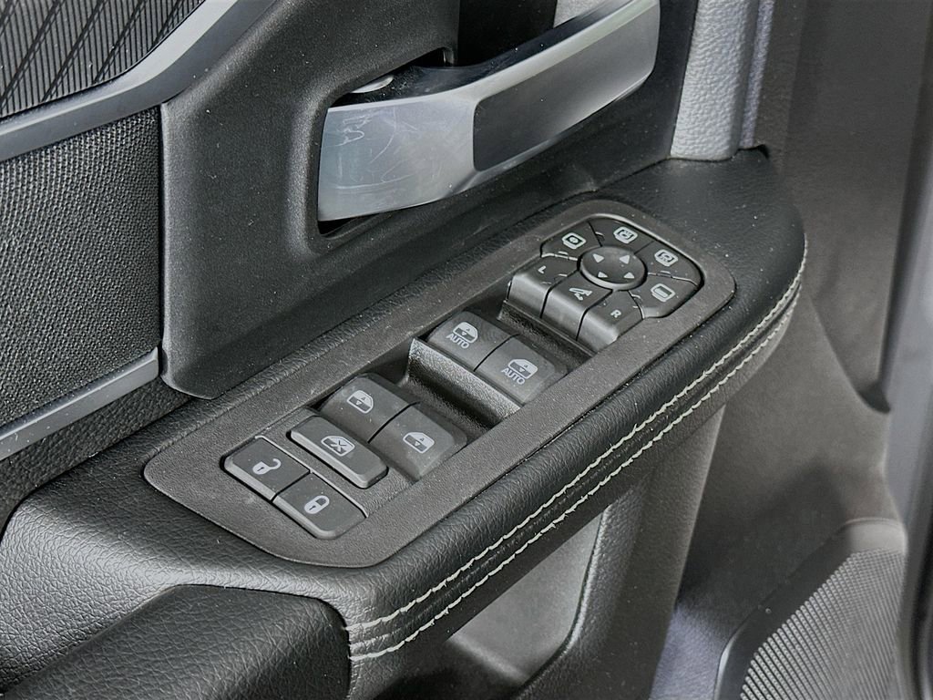New 2026 RAM 3500 Big Horn AWD/4WD image 24