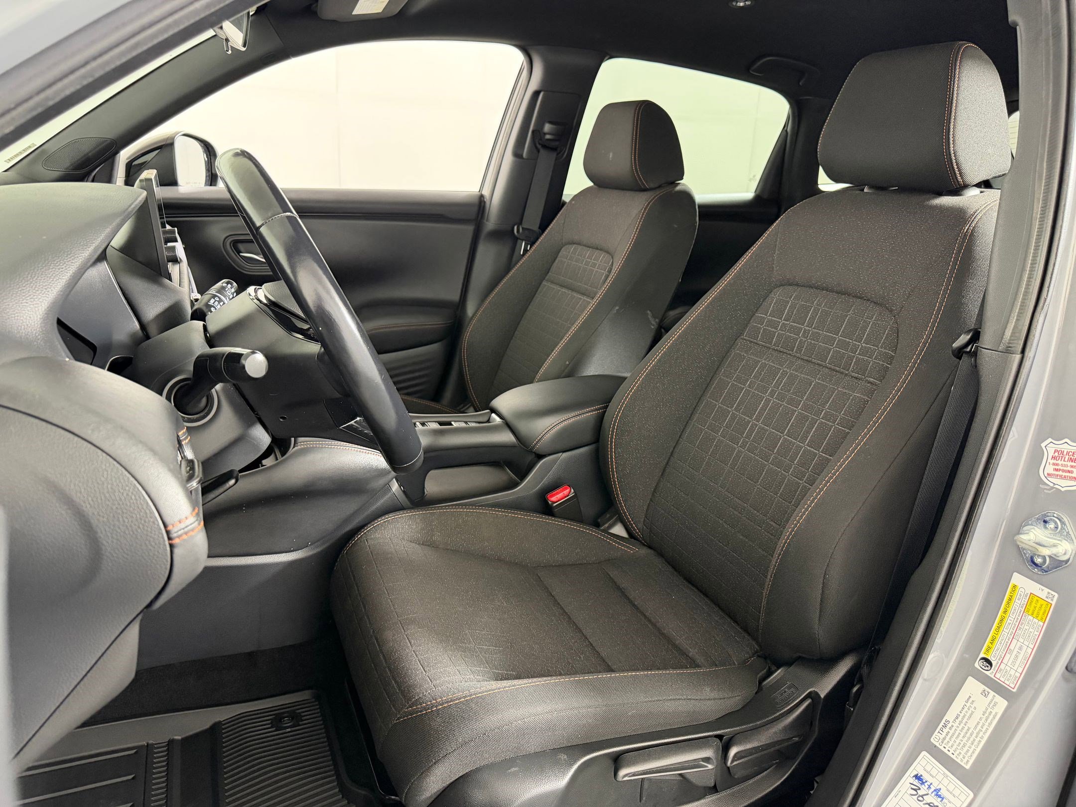 Certified 2025 Honda HR-V Sport image 4
