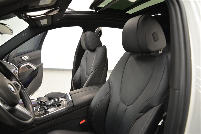 Used 2022 BMW X6 xDrive40i w/ M Sport Package AWD/4WD image 18