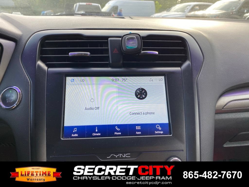 Used 2020 Ford Fusion SE w/ Equipment Group 151A FWD image 15