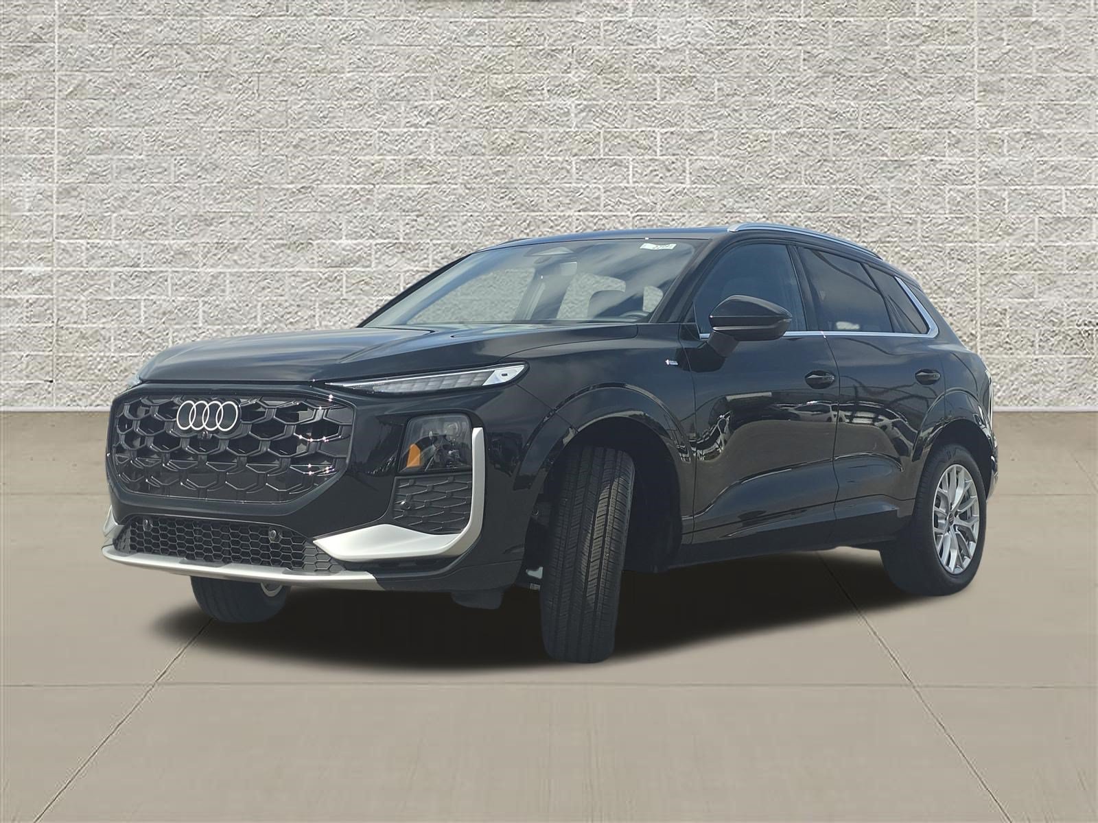 New 2026 Audi Q3 quattro 2.0T AWD/4WD image 3