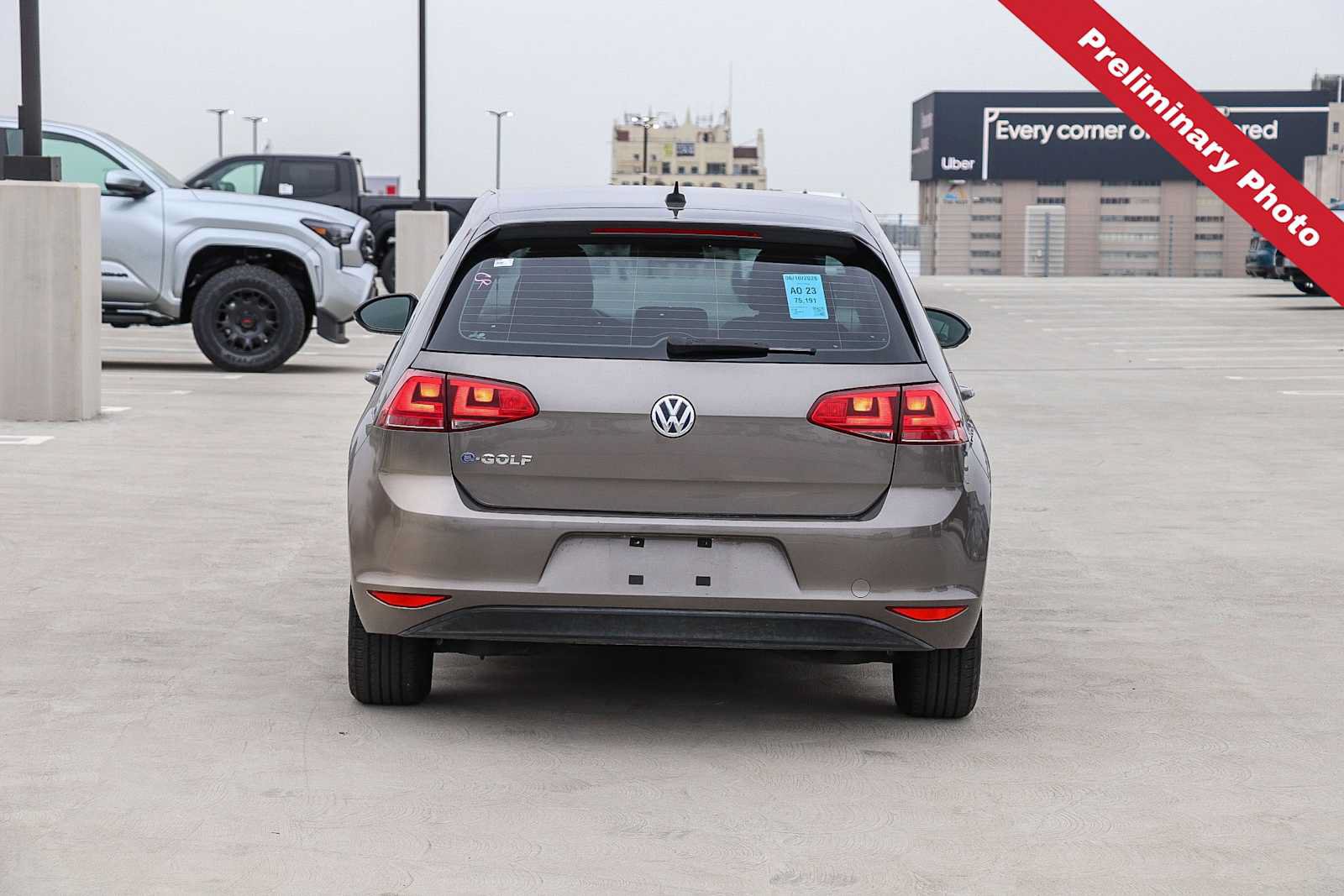 Used 2016 Volkswagen e-Golf SE FWD image 7