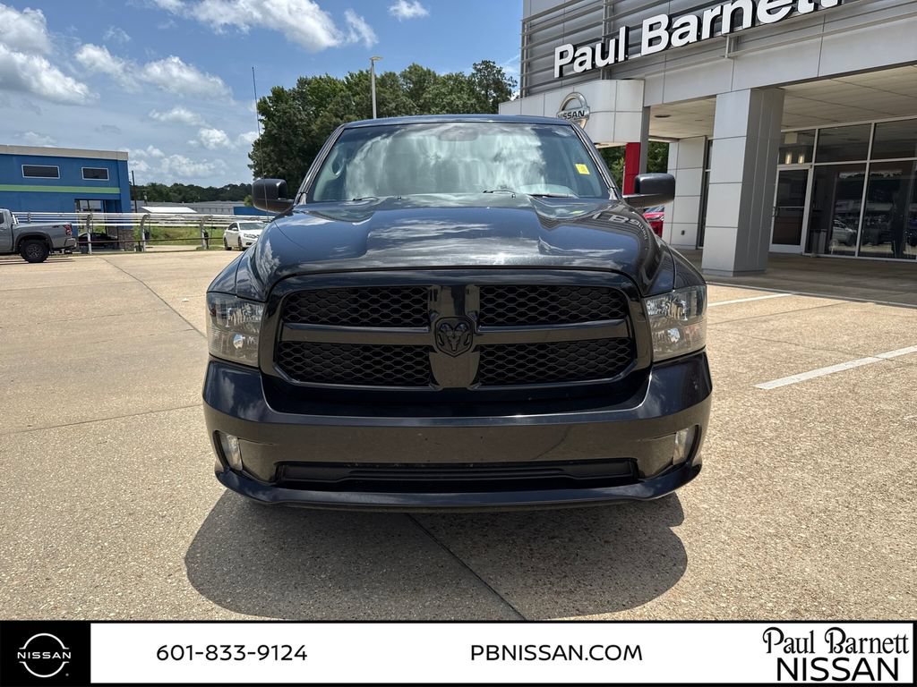 Used 2018 RAM 1500 Express w/ Black Ram 1500 Express Group AWD/4WD image 16