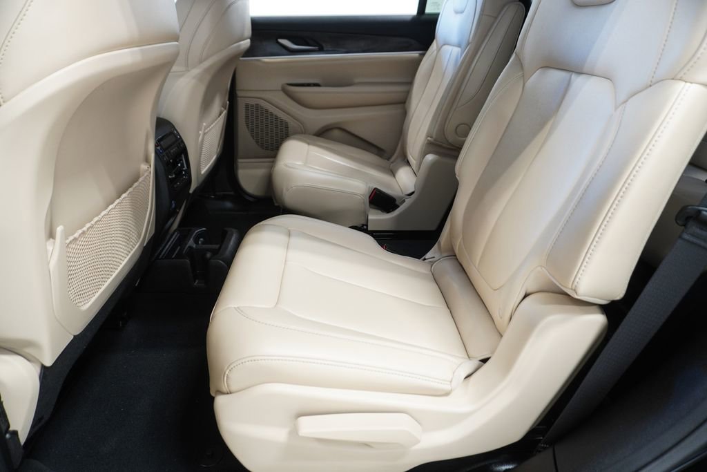 Certified 2025 Jeep Grand Cherokee L Limited image 10